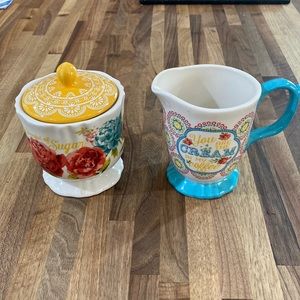 Pioneer Women Cream and Sugar